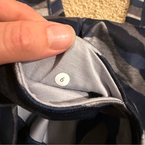 Lululemon Athletica Wunder Under Crop Leggings - Picture 9 of 9